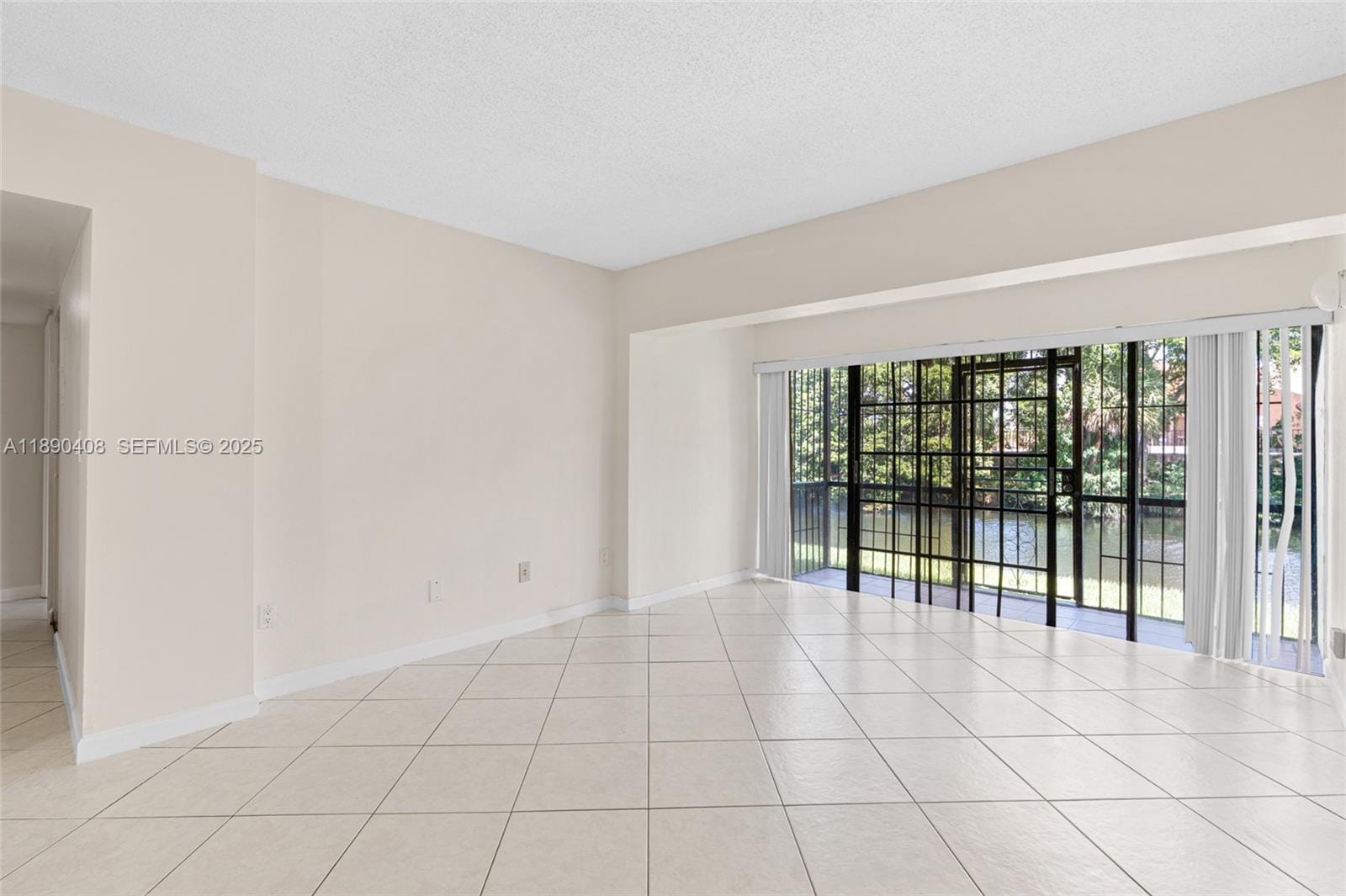 8895 Fontainebleau Boulevard 107, Miami, FL 33172 photo 13