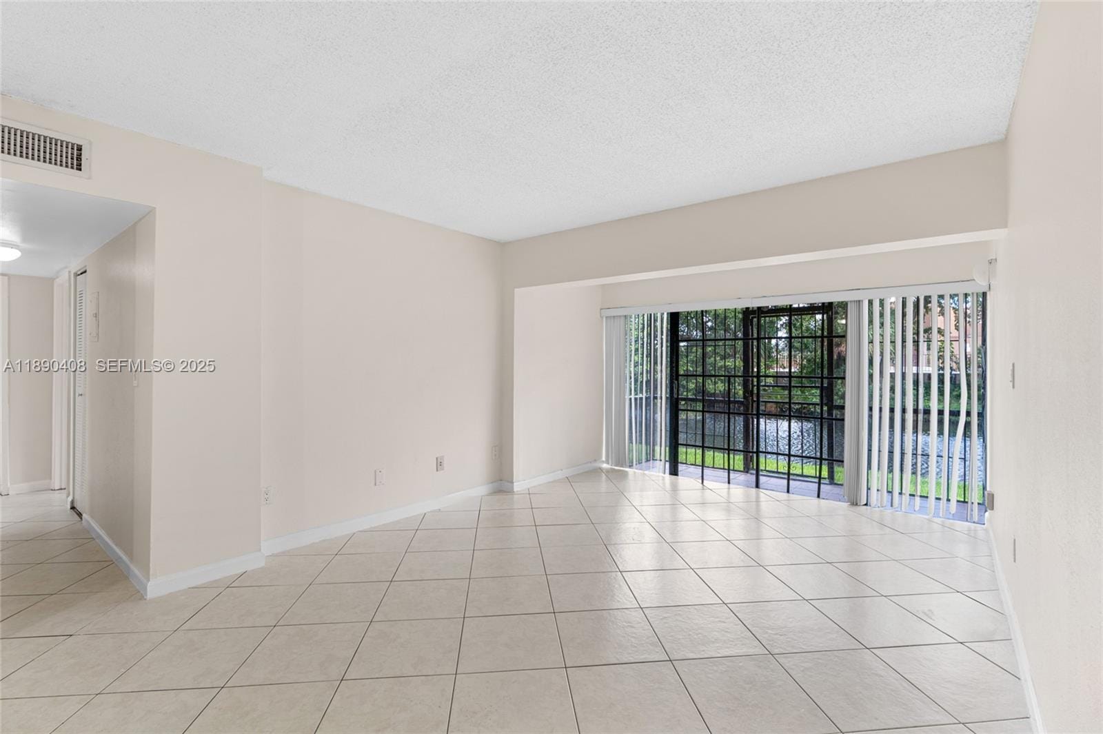 8895 Fontainebleau Boulevard 107, Miami, FL 33172 photo 15