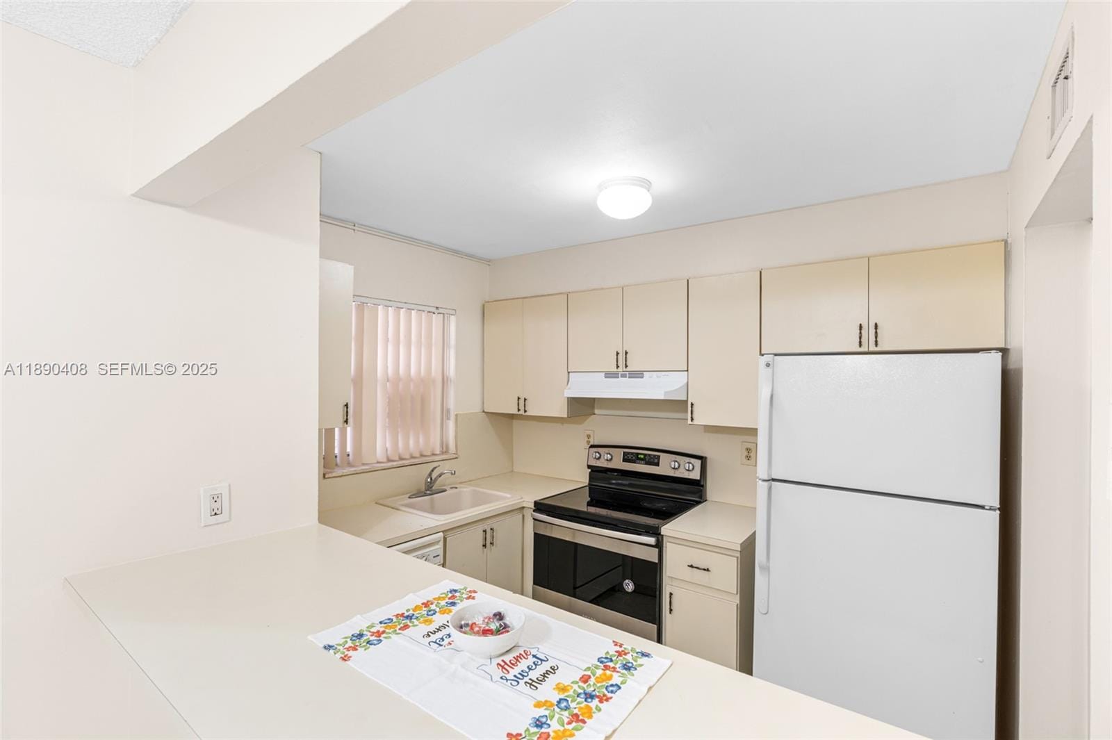 8895 Fontainebleau Boulevard 107, Miami, FL 33172 photo 17