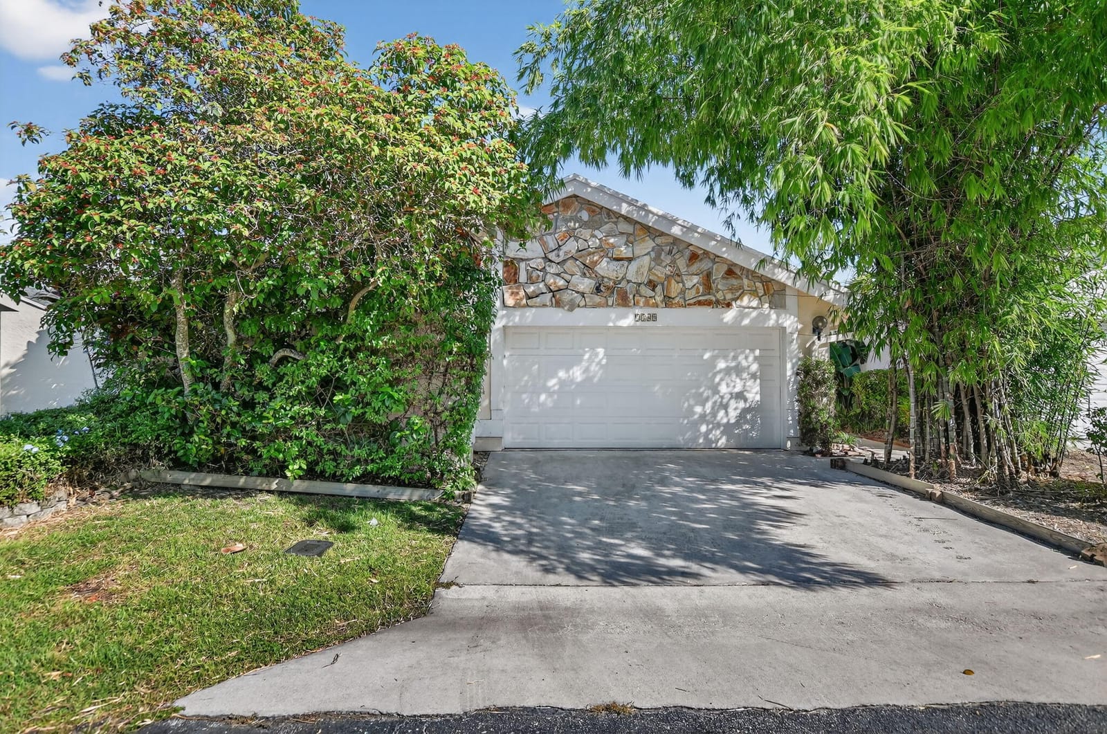 7569 Martinique Boulevard, Boca Raton, FL 33433 photo 2