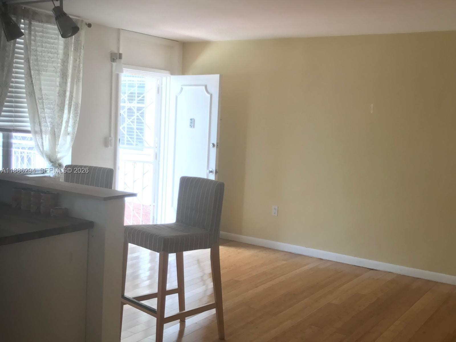 949 Pennsylvania Avenue 309 — photo 3