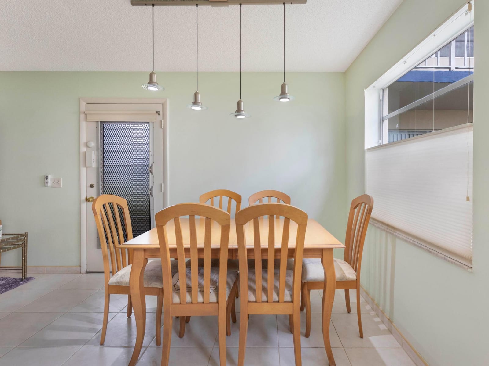 405 Burgundy I — photo 4