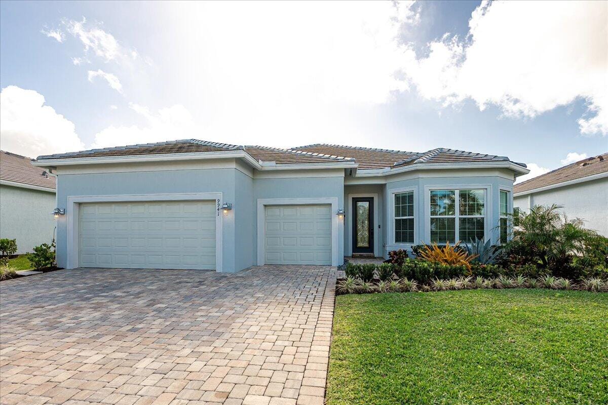 9941 SW Legacy Drive — photo 2