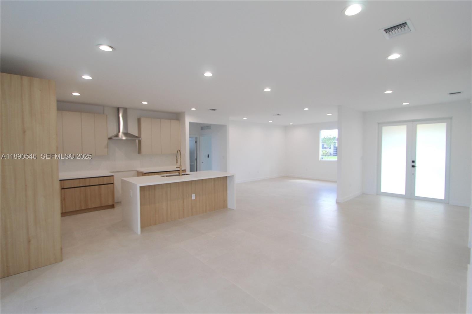 14980 Buchanan Street — photo 6