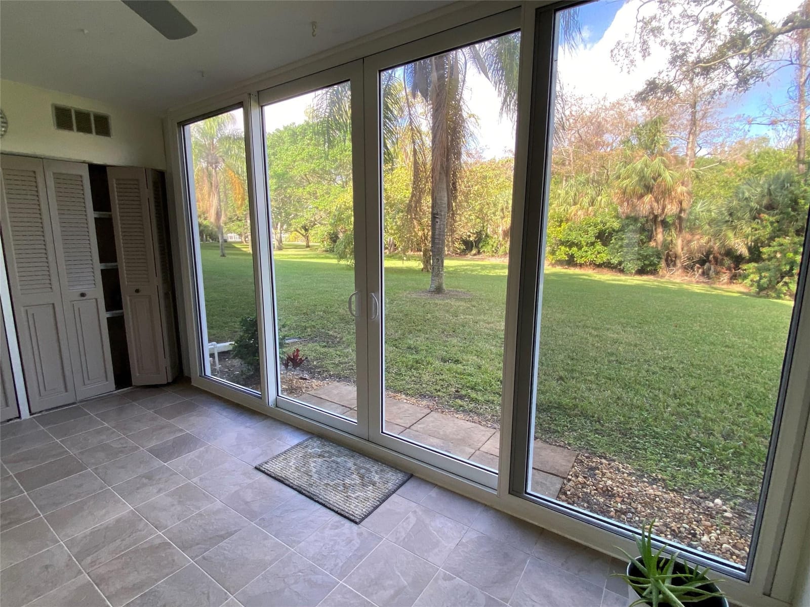 1060 Oakridge F 1060, Deerfield Beach, FL 33442