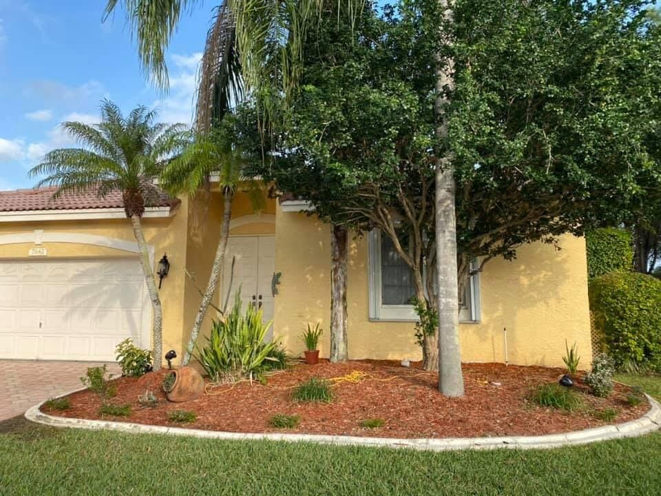 7842 NW 77 Avenue, Tamarac, FL 33321