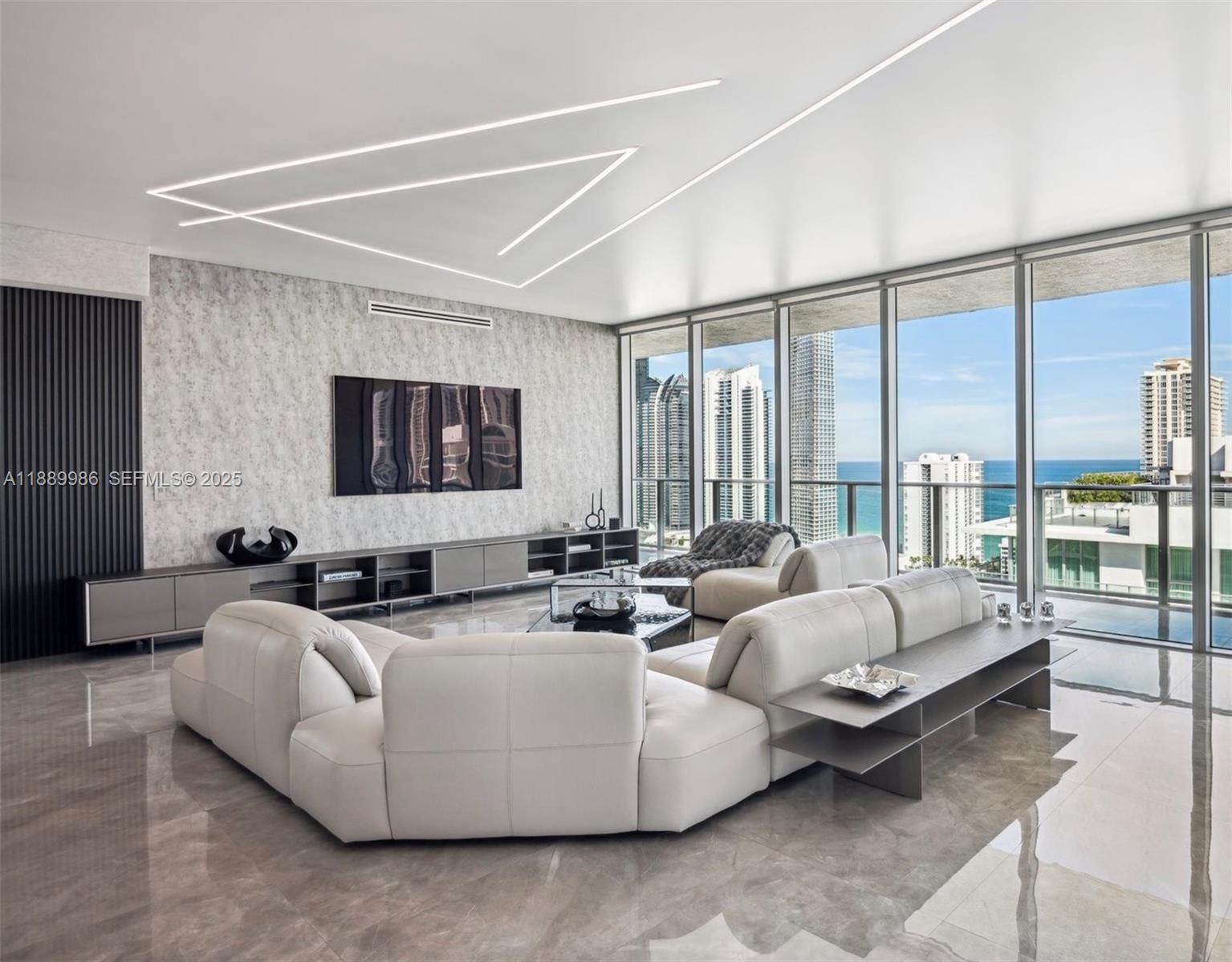 330 Sunny Isles Boulevard 5UPH04 — photo 3