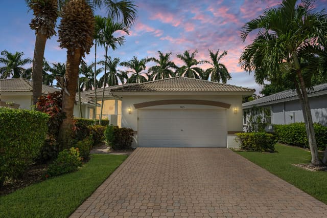 9615 Crescent View Drive N, sold in Palm Isles West, Boynton Beach, FL