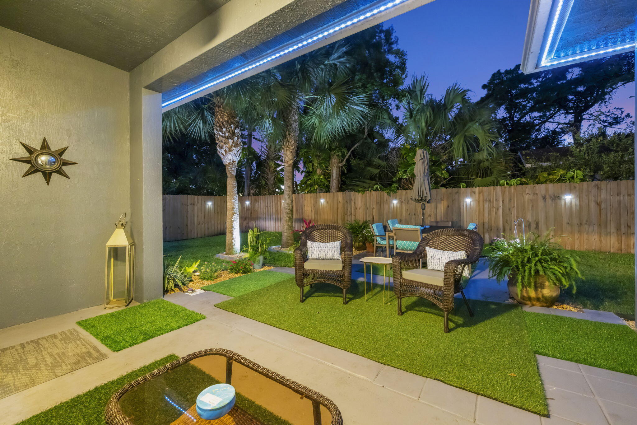 4087 NW 5th Avenue — photo 5