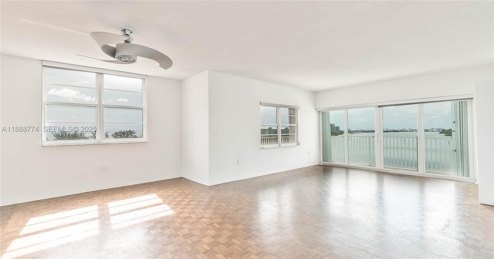300 Bayview Drive 716, Sunny Isles Beach, FL 33160 photo 3