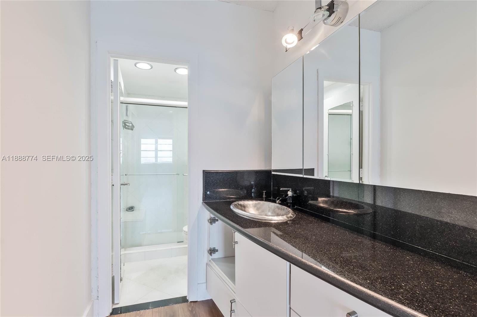 300 Bayview Drive 716, Sunny Isles Beach, FL 33160 photo 22