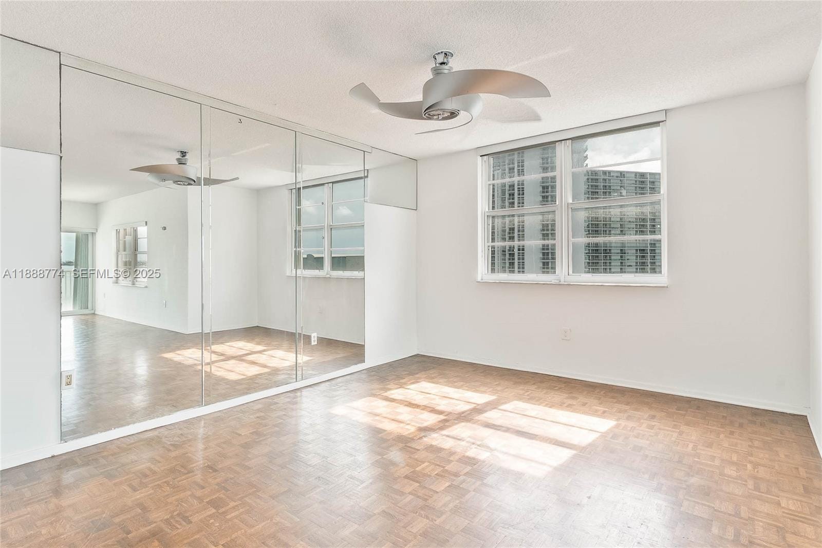 300 Bayview Drive 716, Sunny Isles Beach, FL 33160 photo 6