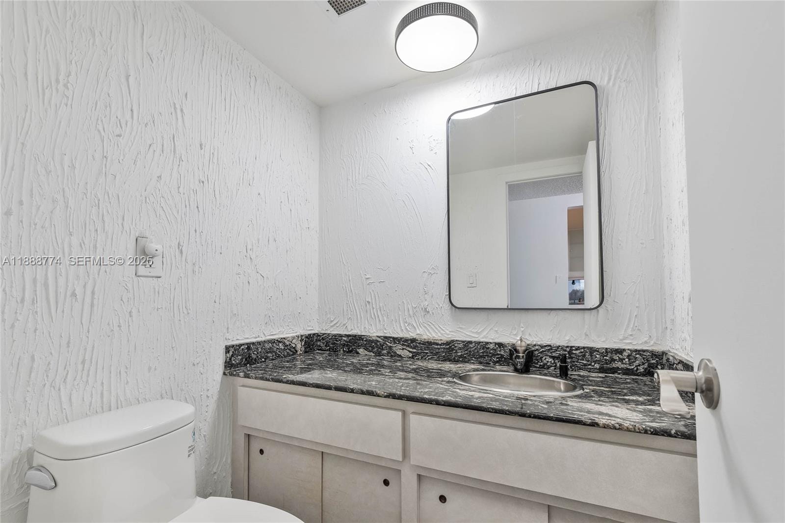 300 Bayview Drive 716, Sunny Isles Beach, FL 33160 photo 10