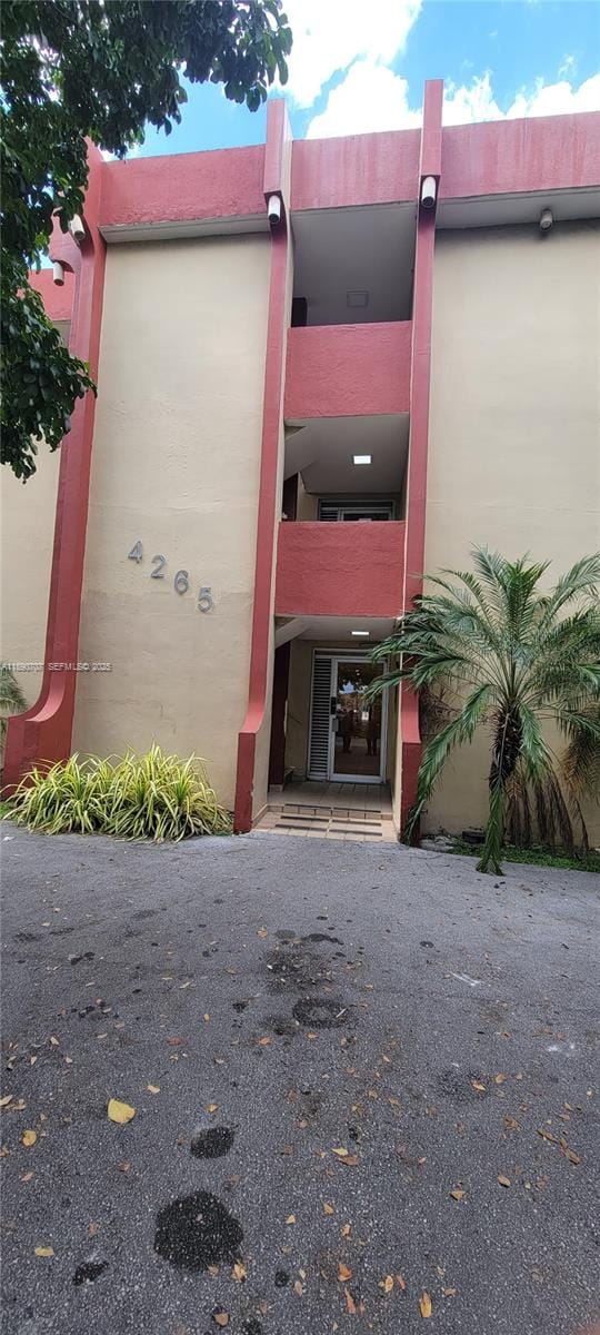 4265 NW South Tamiami Canal Drive 1-211, Miami, FL 33126