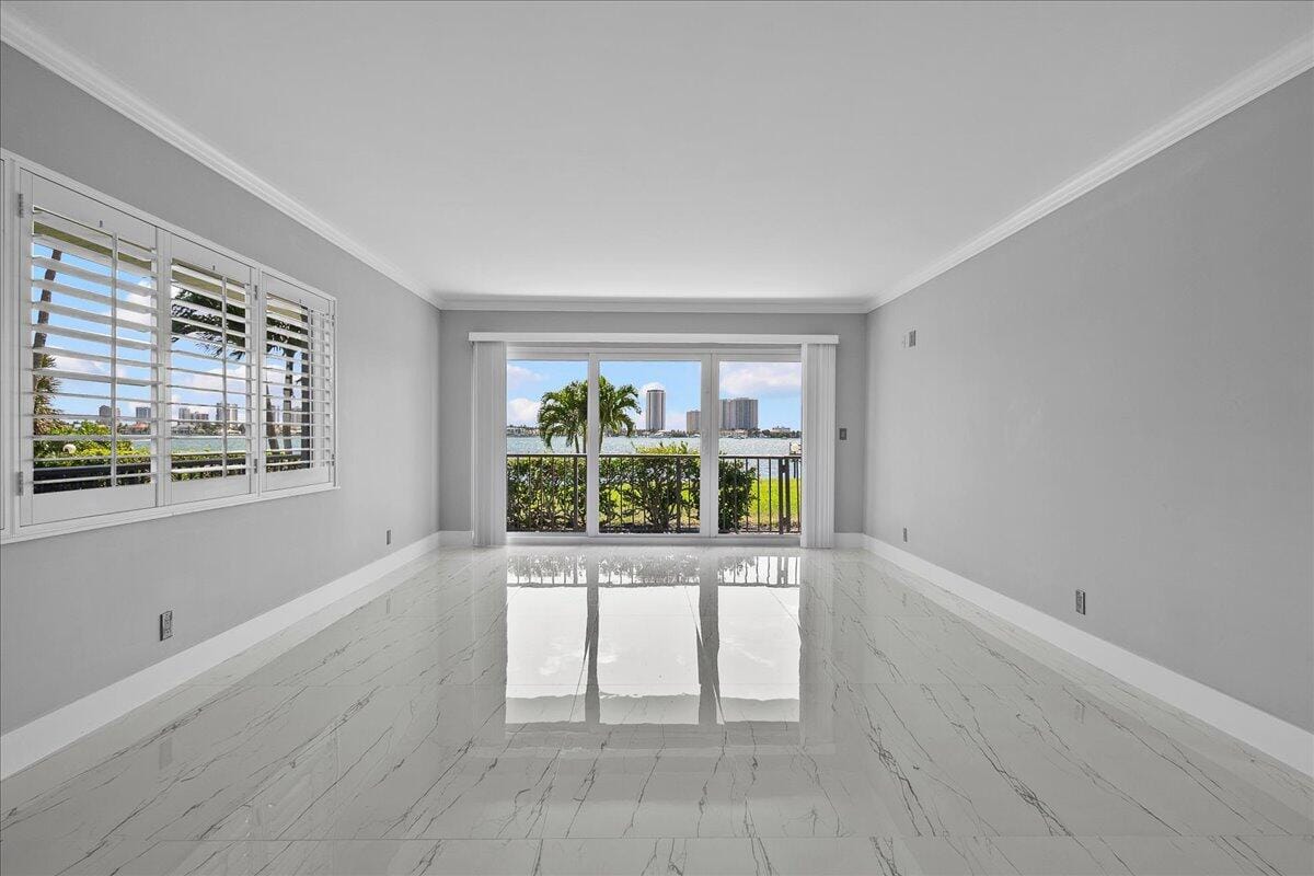 3040 Lake Shore Drive 101, Riviera Beach, FL 33404 photo 11