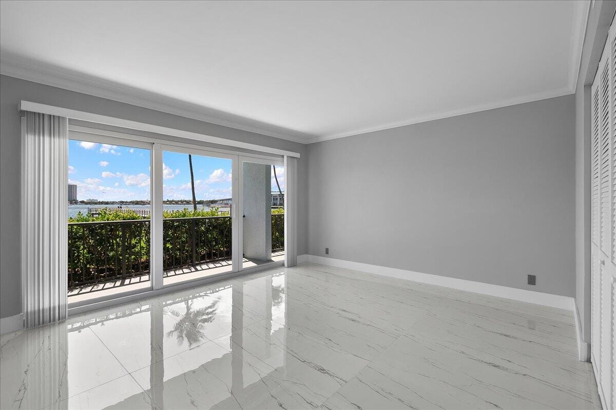 3040 Lake Shore Drive 101, Riviera Beach, FL 33404 photo 22