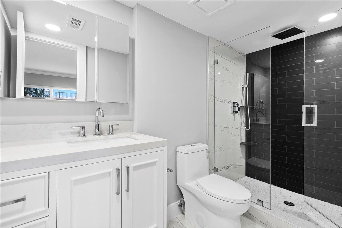 3040 Lake Shore Drive 101, Riviera Beach, FL 33404 photo 27
