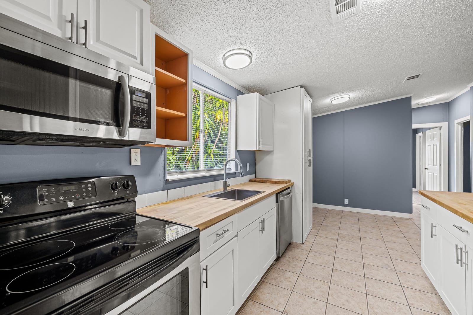 10592 SW Sandalfoot Boulevard, Boca Raton, FL 33428 photo 9