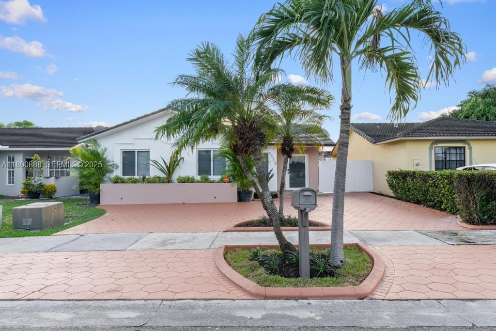 1112 SW 138th Place, Miami, FL 33184