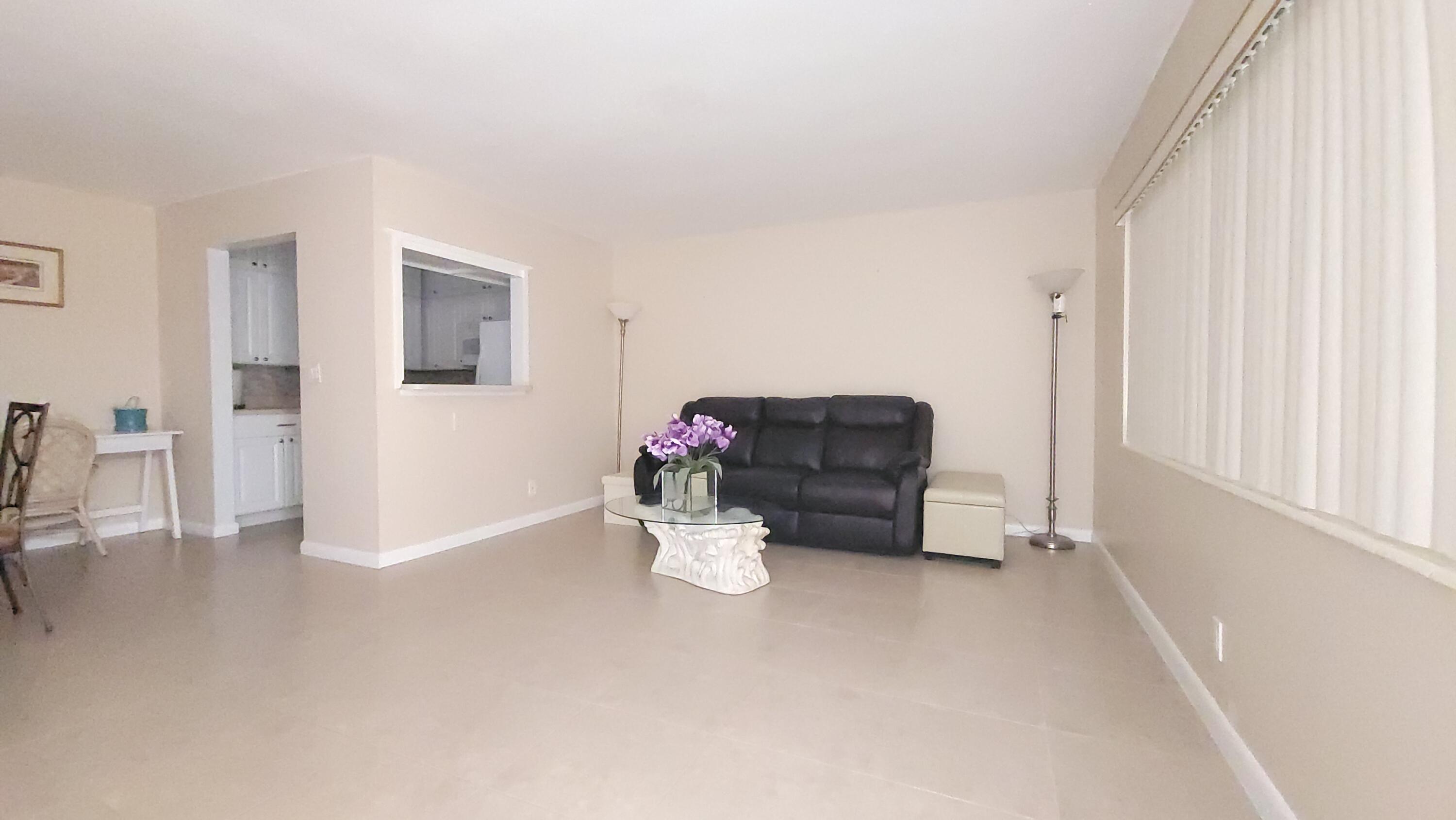 201 Coventry I, West Palm Beach, FL 33417, West Palm Beach