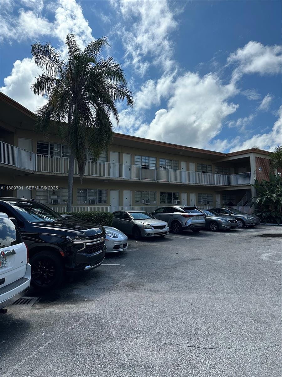26 Diplomat Parkway 2248 — photo 9