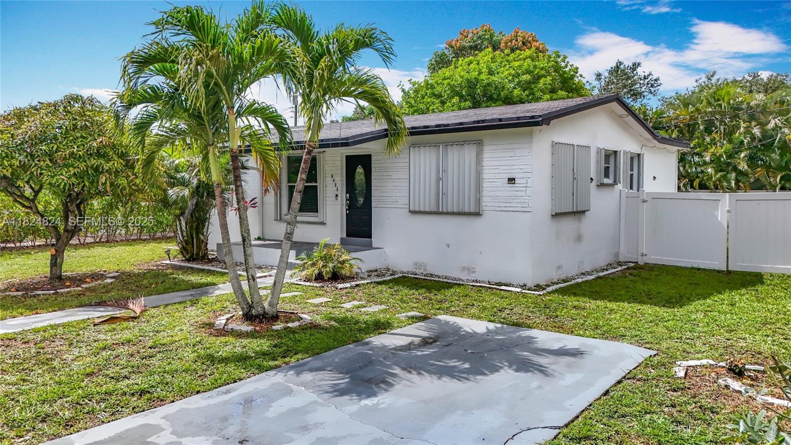 6464 Mcclellan Street, Hollywood, FL 33024 photo 2