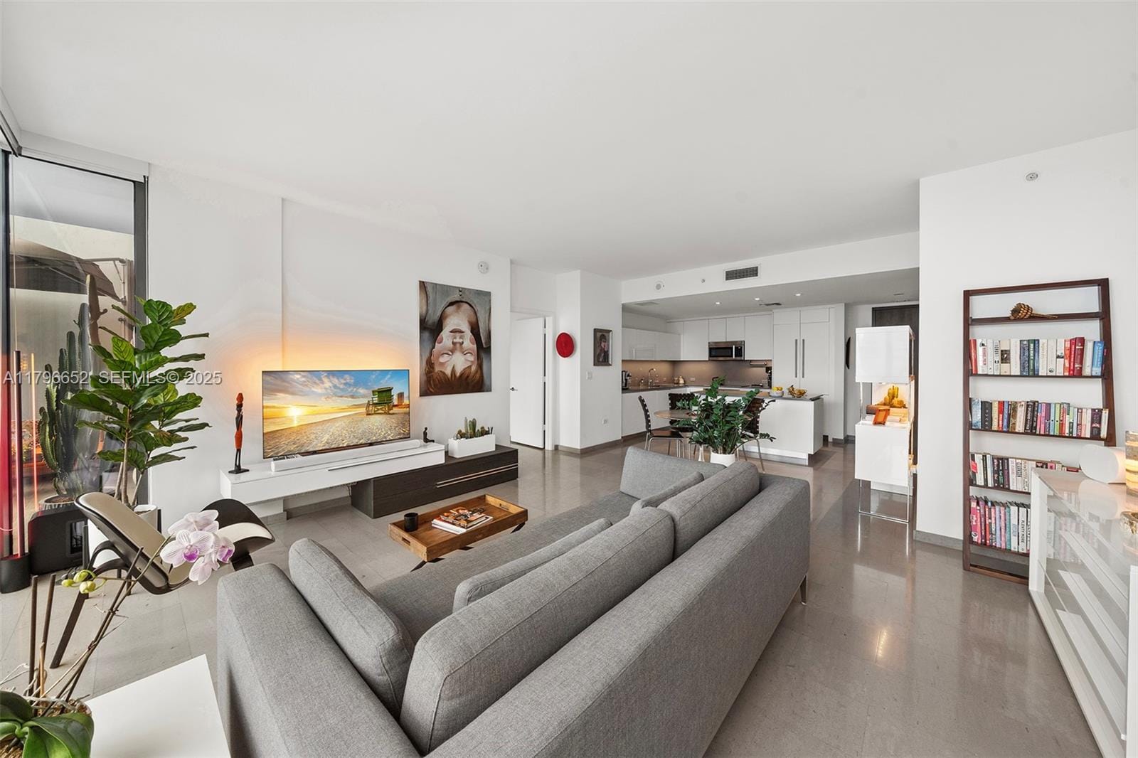 68 SE 6th Street 1708, Miami, FL 33131 photo 7
