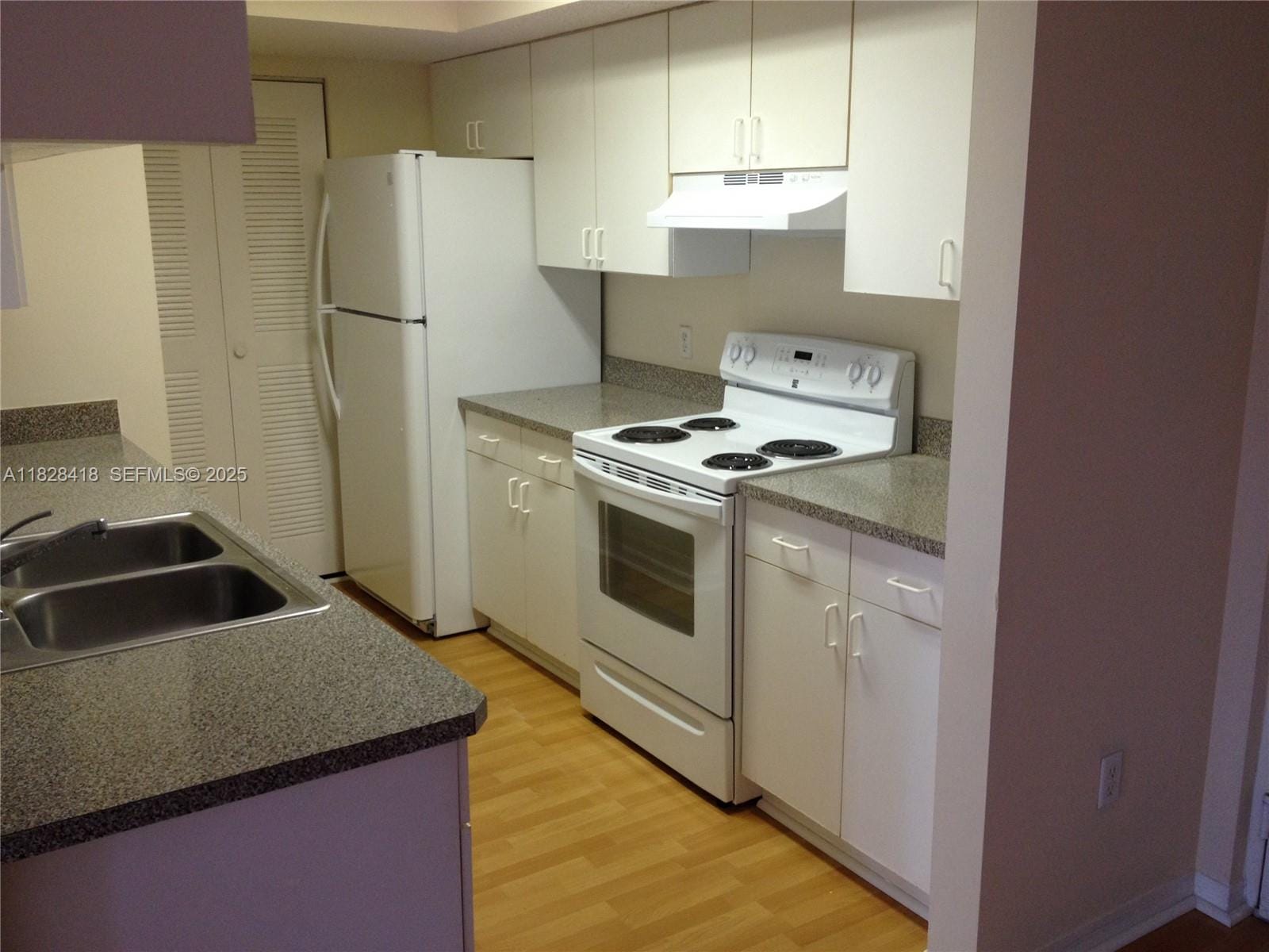 470 S Park Road 7-308, Hollywood, FL 33021 photo 2