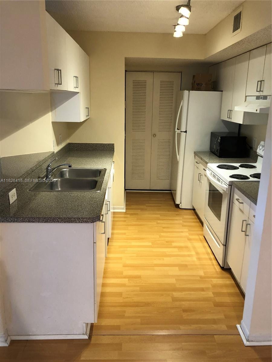 470 S Park Road 7-308, Hollywood, FL 33021 photo 4