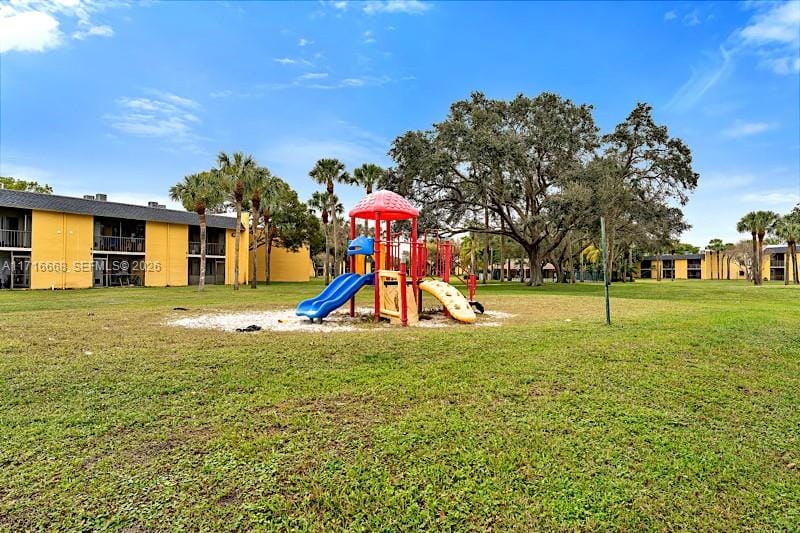 1727 W Meadows Circle W 1727, Boynton Beach, FL 33436 photo 2