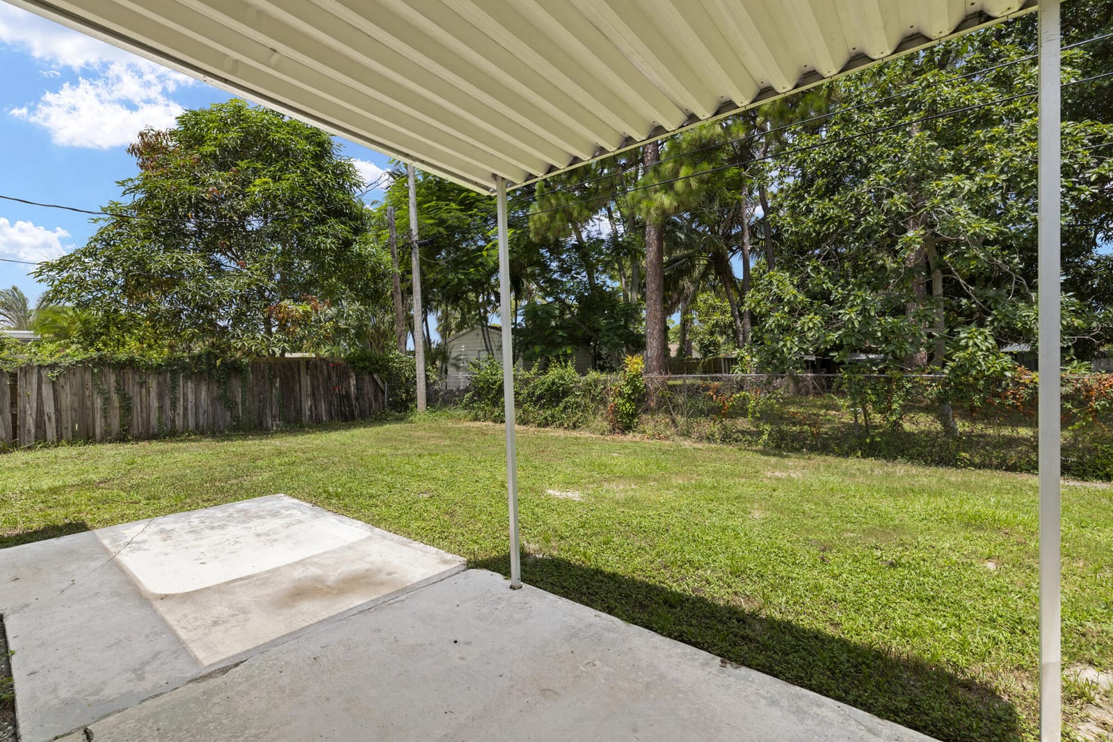 2402 Pinecrest Court, West Palm Beach, FL 33415 photo 21