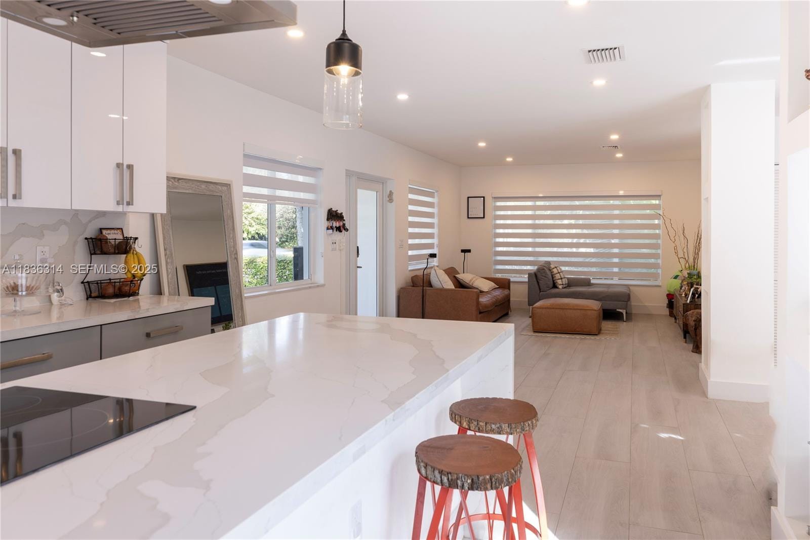 380 Morningside Drive, Miami Springs, FL 33166 photo 4