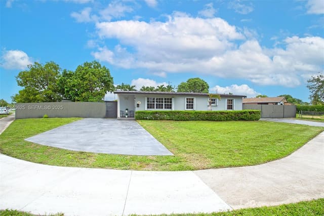 5001 SW 113th Court, Miami, FL 33165