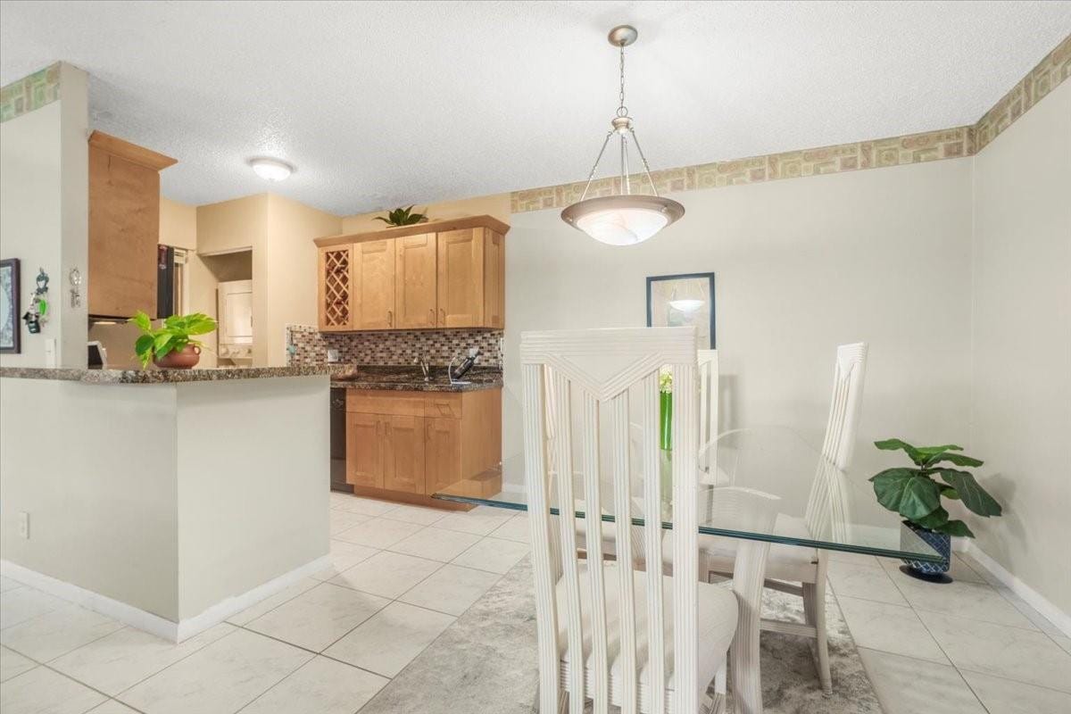 632 Trace Circle 204 — photo 12