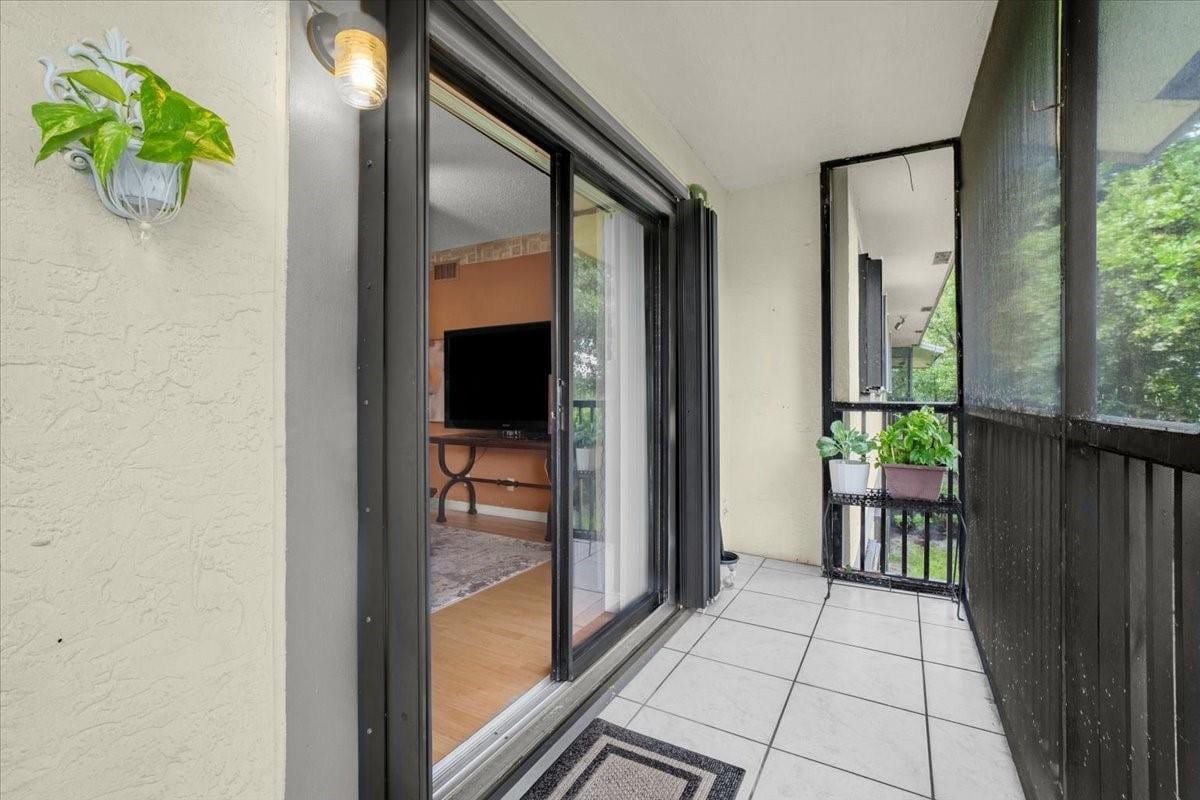 632 Trace Circle 204, Deerfield Beach, FL 33441 photo 22