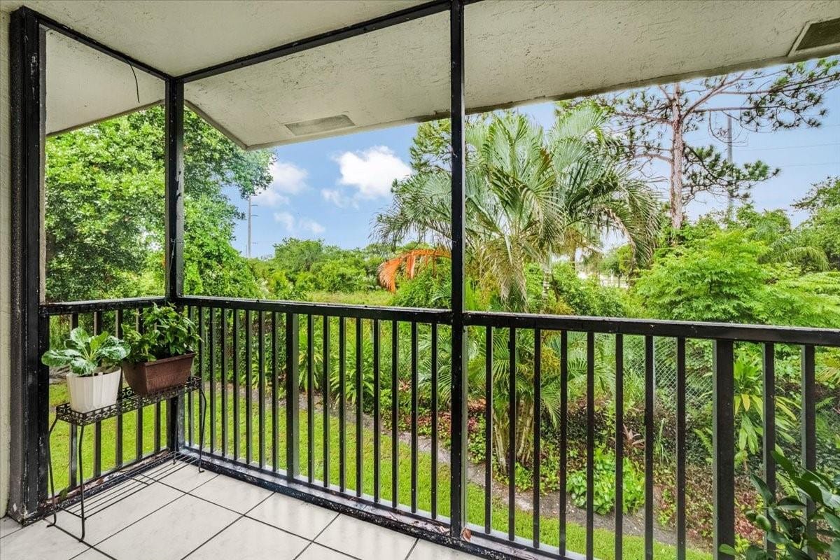 632 Trace Circle 204, Deerfield Beach, FL 33441 photo 23