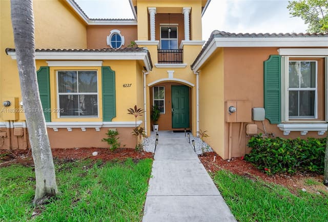 4227 NE 9th Street, Homestead, FL 33033