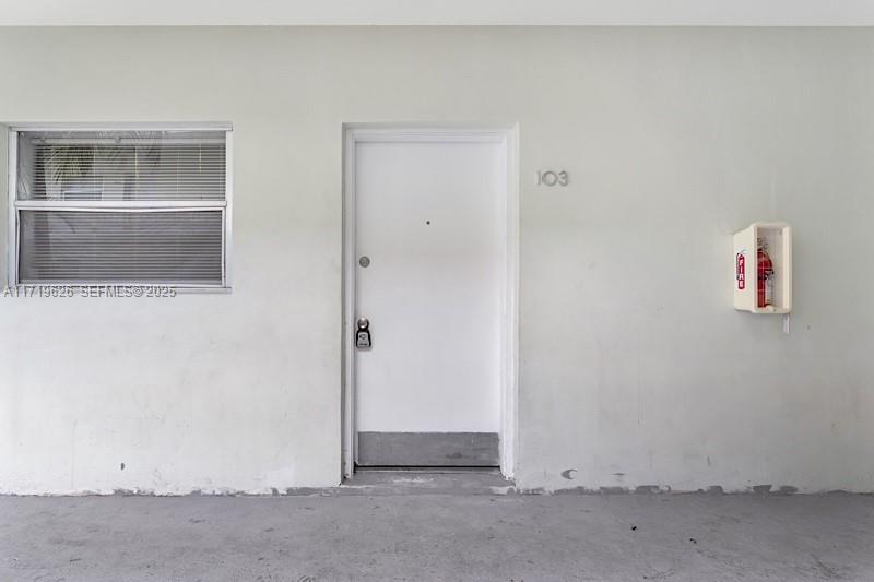 12890 NE 8th Avenue 103, North Miami, FL 33161, North Miami