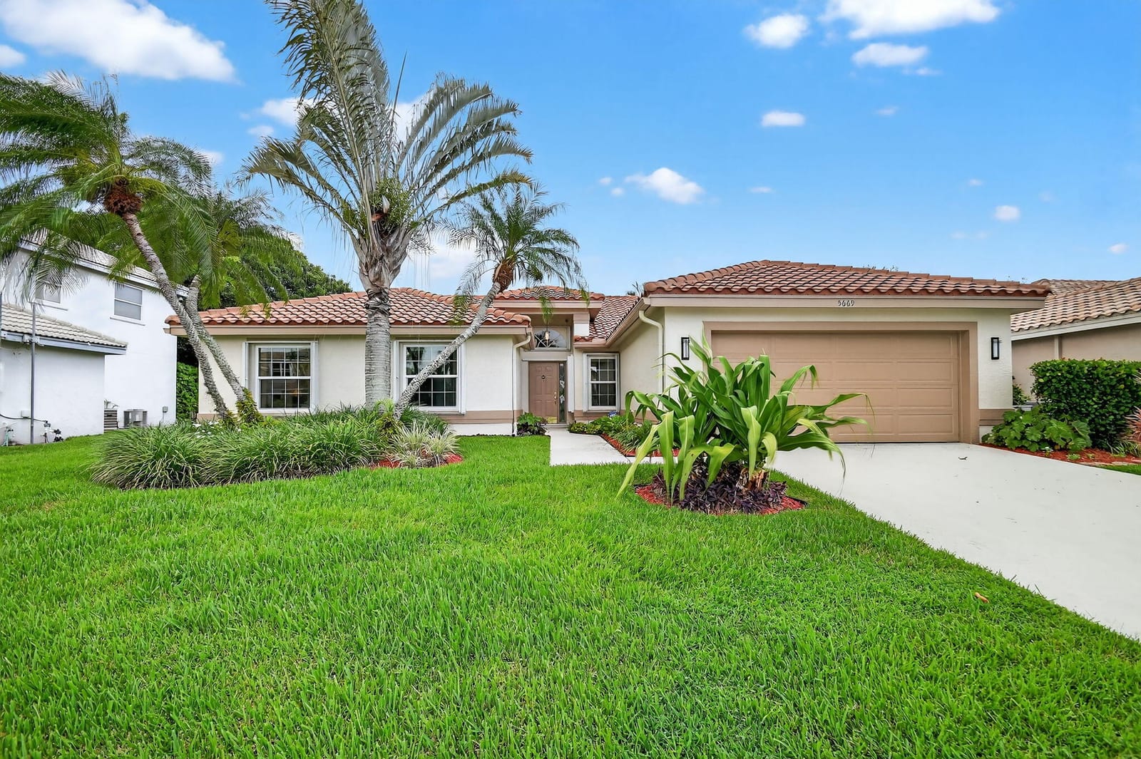 5669 Descartes Circle, Boynton Beach, FL 33472