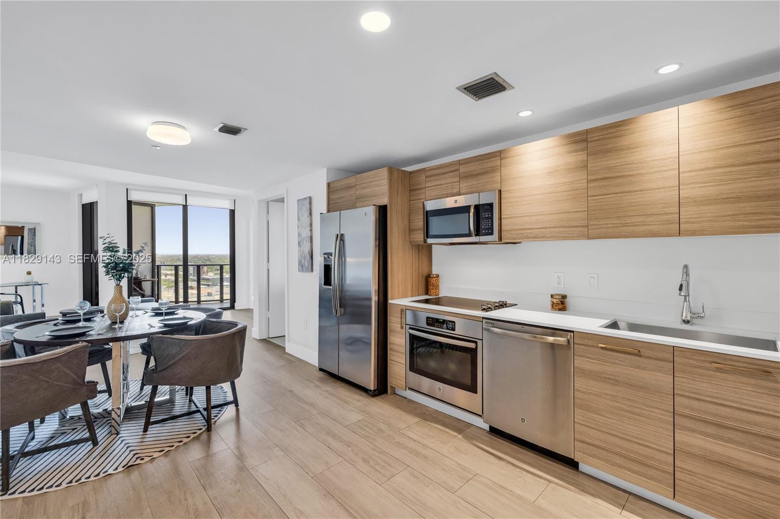121 NE 34th Street 1514, Miami, FL 33137 photo 14