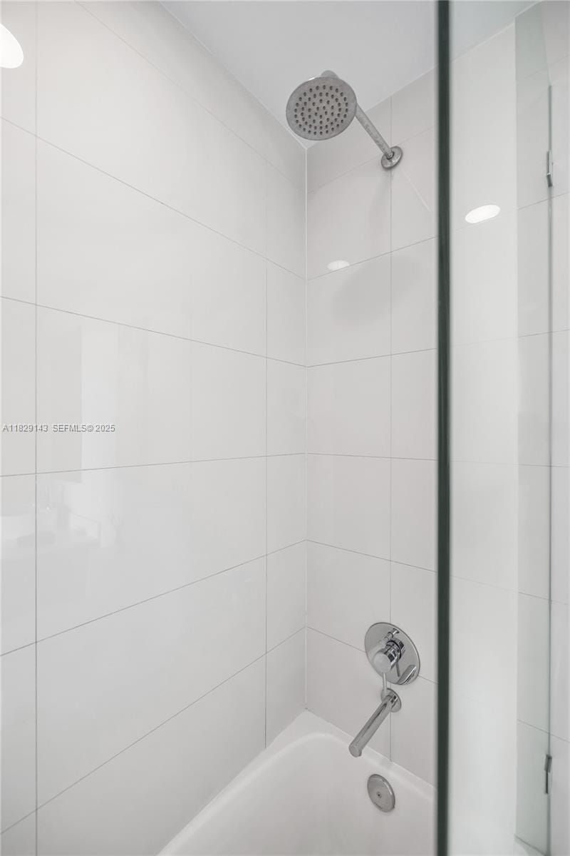 121 NE 34th Street 1514, Miami, FL 33137 photo 24