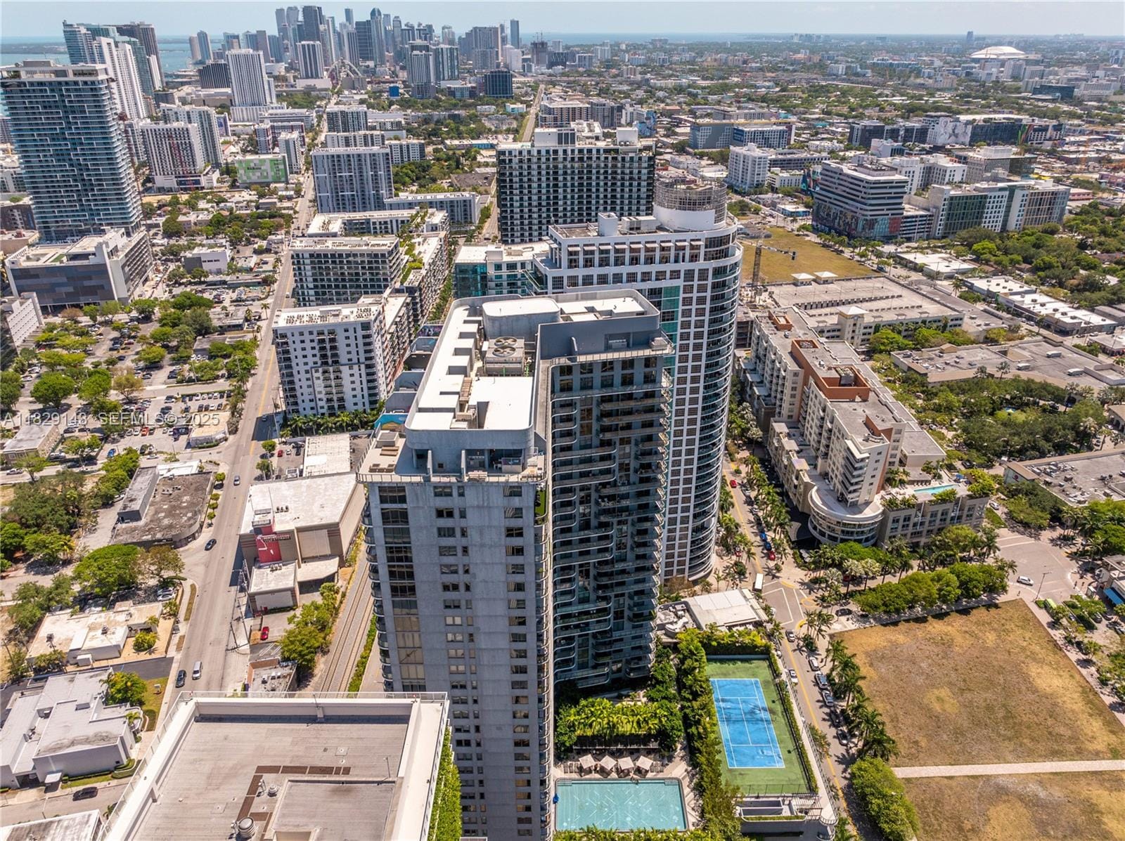 121 NE 34th Street 1514, Miami, FL 33137 photo 25
