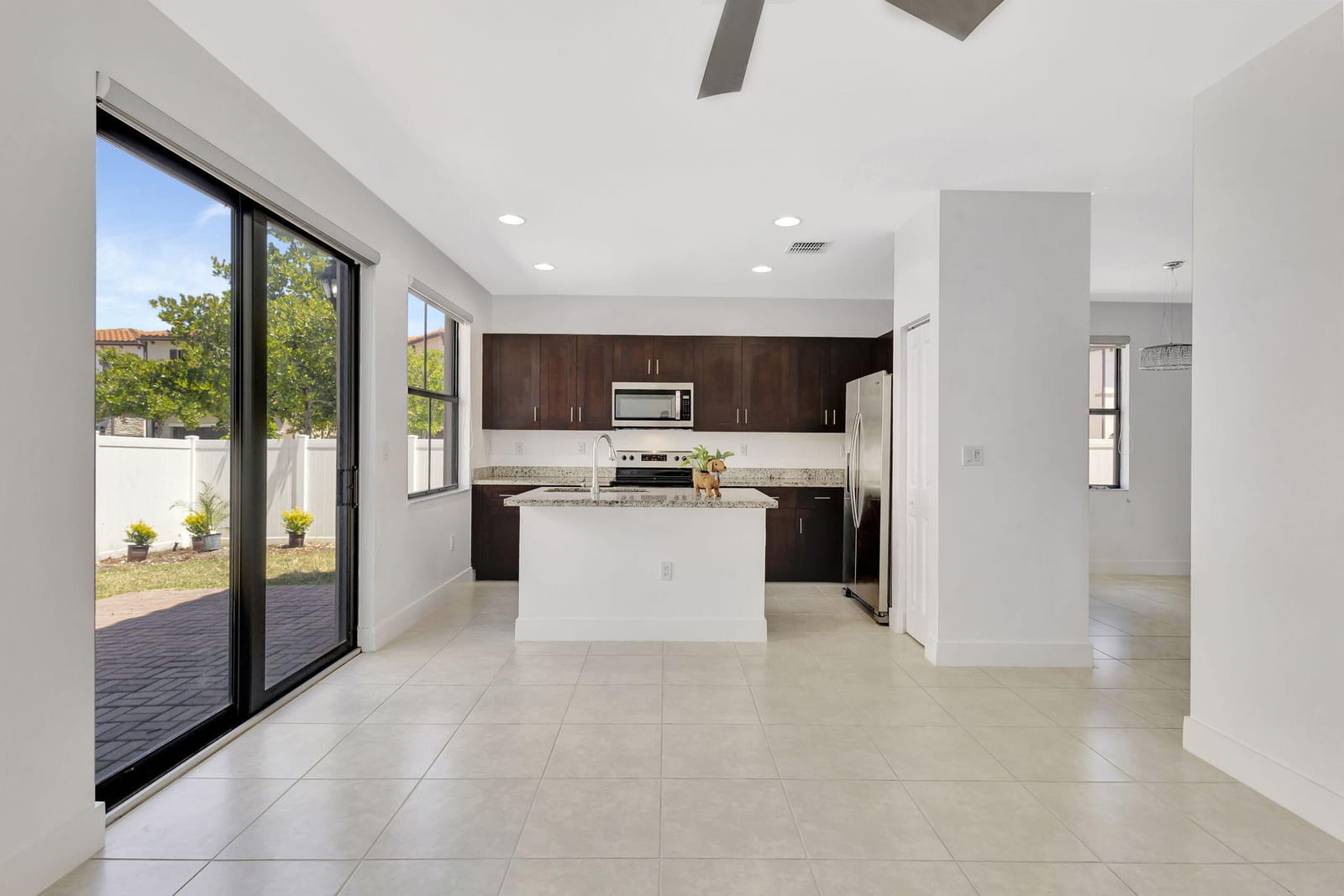 6028 Pine Tree Way, Riviera Beach, FL 33410 photo 8