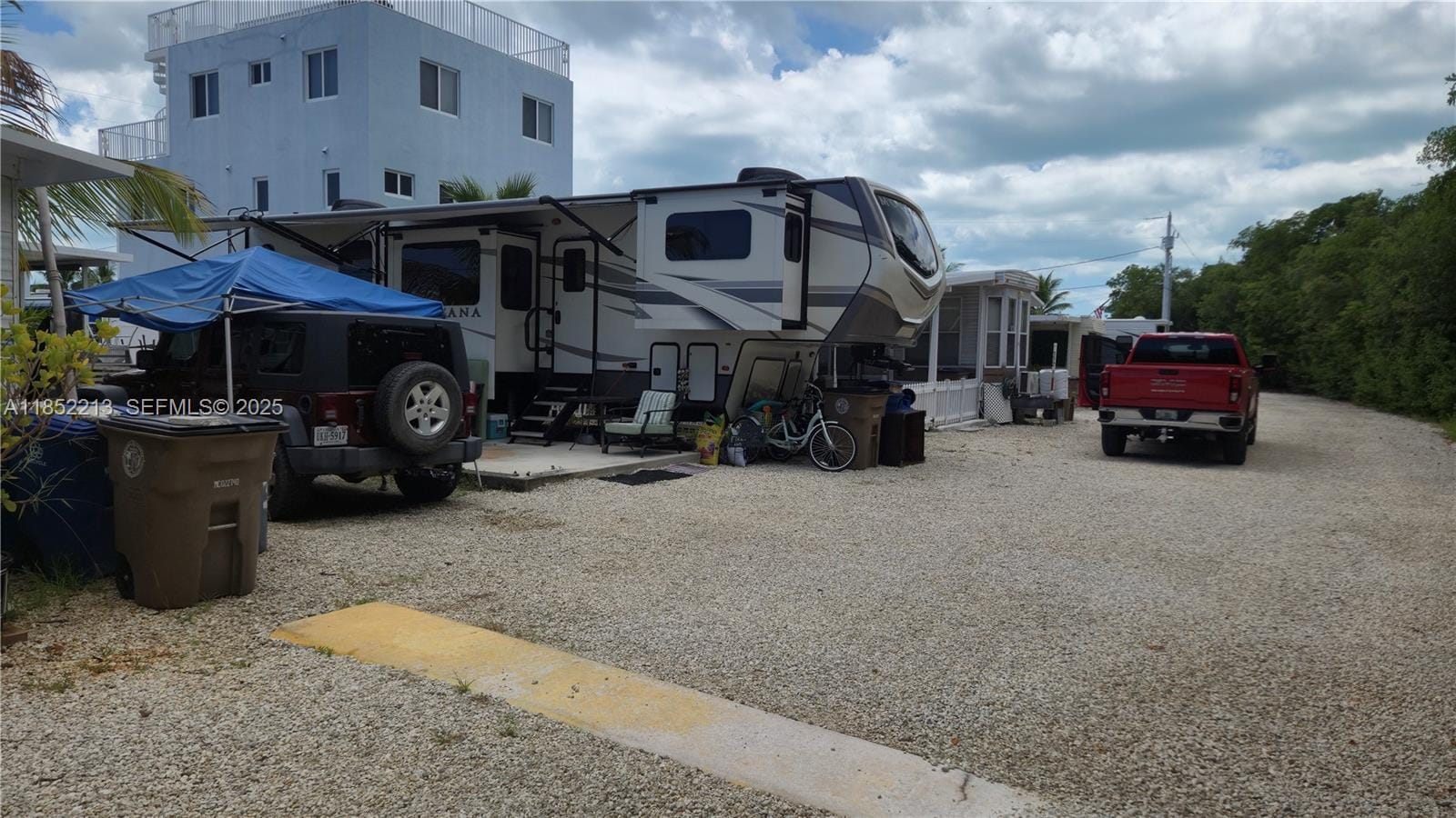 325 Calusa Street, Key Largo, FL 33037 photo 3