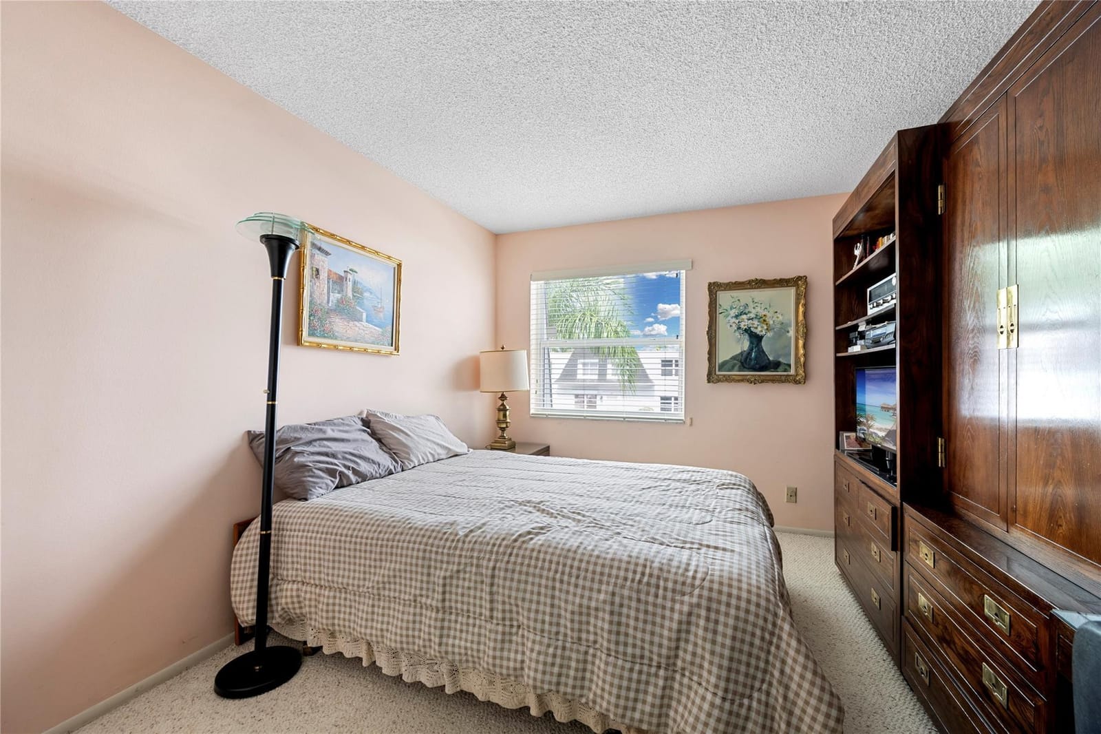 908 NE 27th Avenue 908 — photo 12