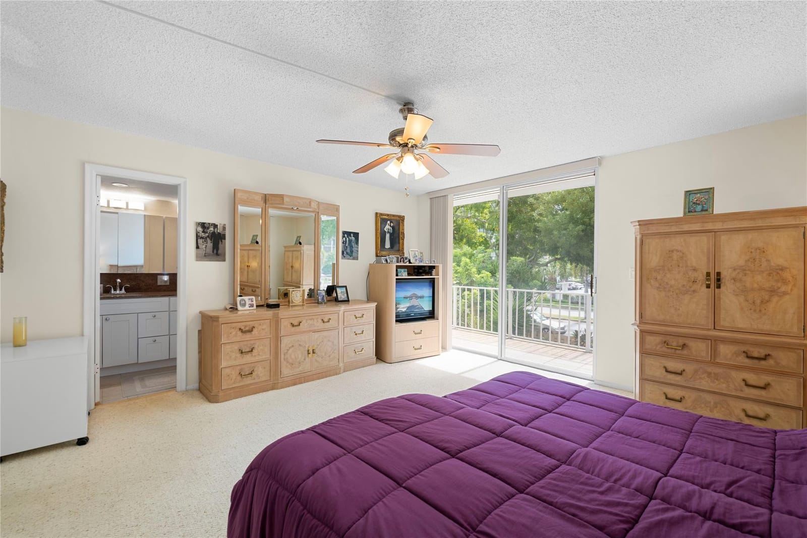908 NE 27th Avenue 908, Hallandale Beach, FL 33009 photo 16