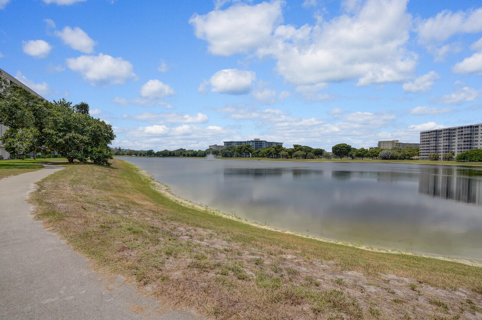 2751 N Palm Aire Drive 404, Pompano Beach, FL 33069 photo 25