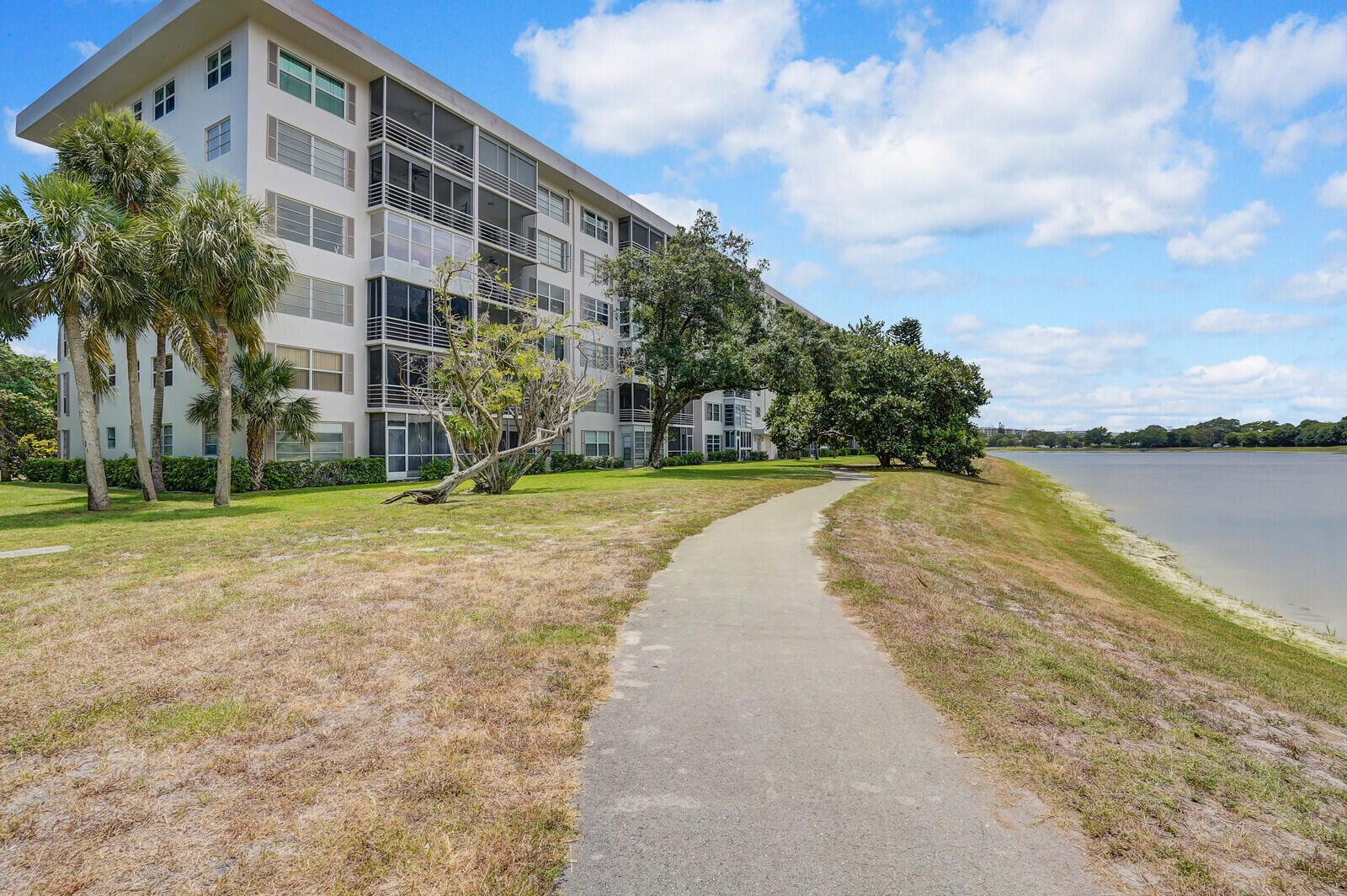 2751 N Palm Aire Drive 404, Pompano Beach, FL 33069 photo 26
