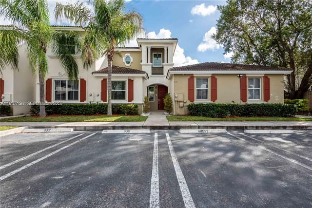939 NE 42nd Terrace, sold in Marbella Bay, Homestead, FL
