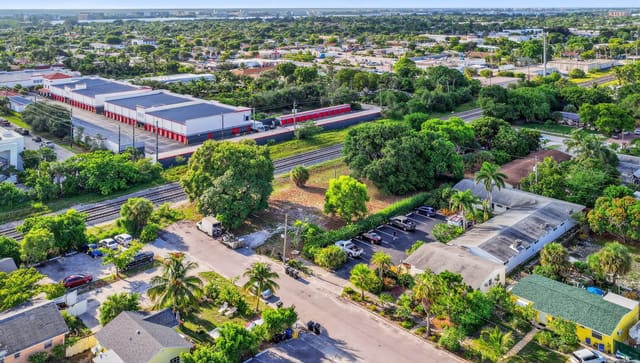 1201 16th Avenue N, sold in Lake Worth Heights, Lake Worth Beach, FL